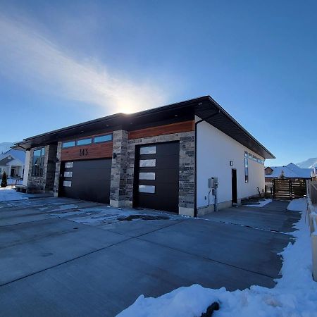 Spacious & Modern Apartment, Close To Universities And Mountains Mapleton Eksteriør bilde